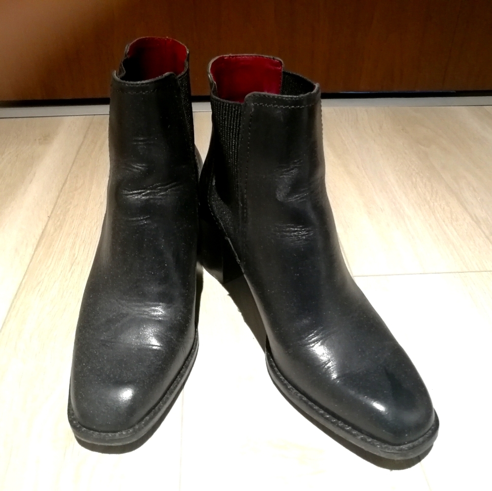 Zara genuine leather boots